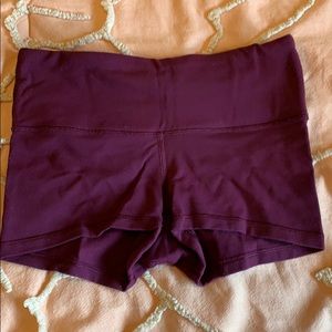 Lululemon maroon spandex shorts